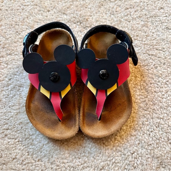 Birkenstock Disney Mickey Mouse Sandals - Picture 3 of 9